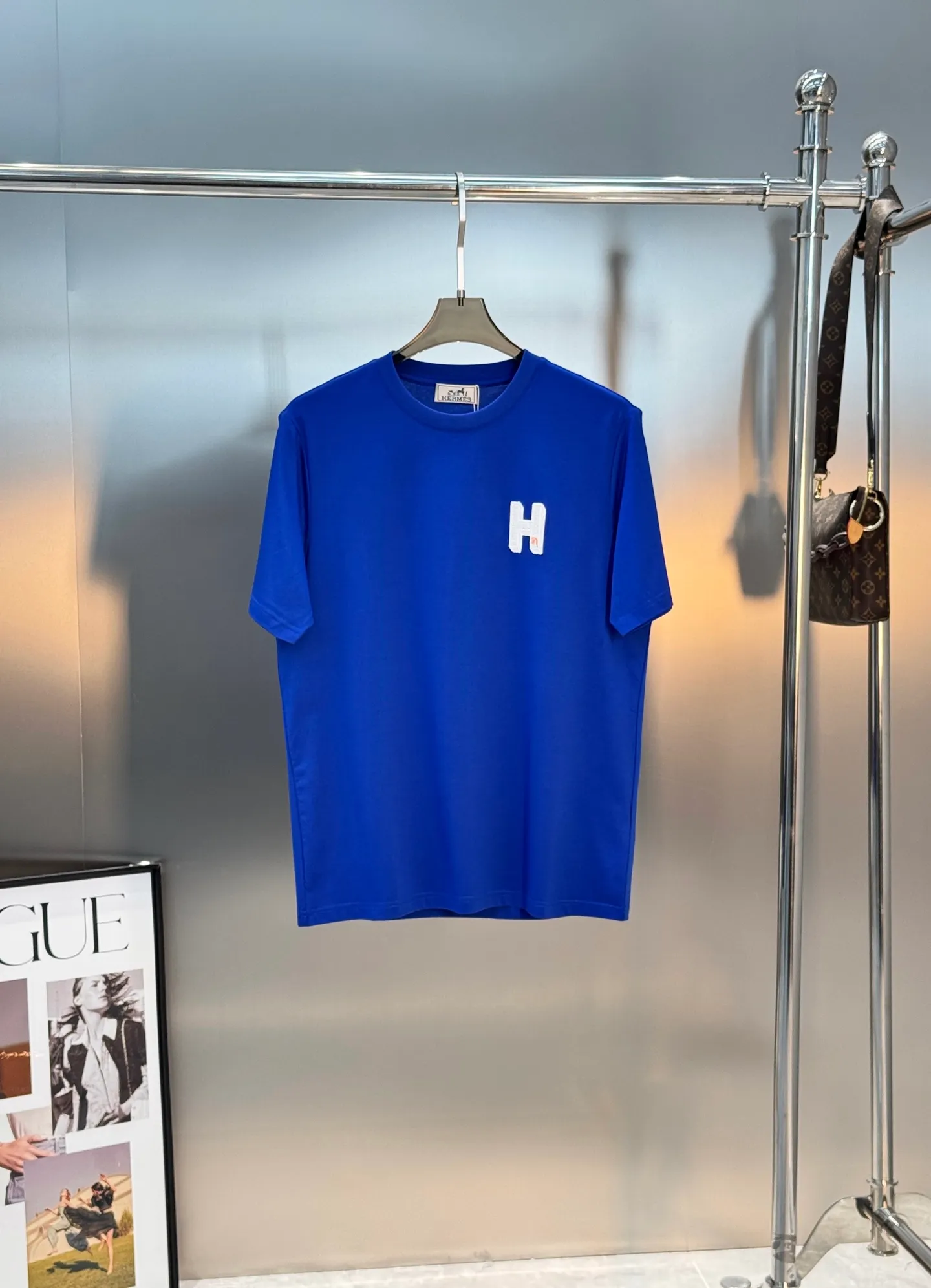 ⚜️HERMES 26s New Arrival T .Classic H . ！ . . 190g ， ， ！！！ ， ！ ！ ：Black.White.Dark Blue. .Sizes：M-3XL ❗️（S 4XL ）175/145 XL